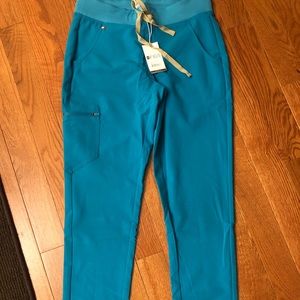 NWT Figs Zamora Small Tall in Teal